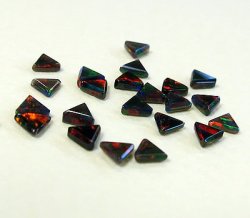 画像1: 三角形（平面型）オパール（3mm）ブラック