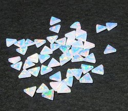 画像1: 三角形（平面型）オパール（3mm）ピンク
