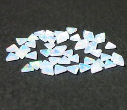 画像1: 三角形（平面型）オパール（3mm）ホワイト
