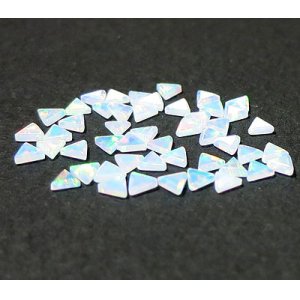画像: 三角形（平面型）オパール（3mm）ホワイト