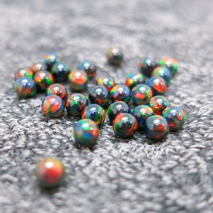 画像: 球形オパール（直径3mm）レッドグリーンブルー