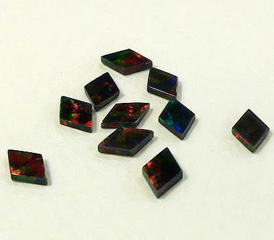 画像1: ダイヤモンド型オパール（4×6mm） ブラック